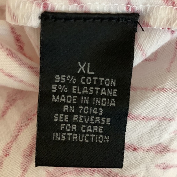 Preswick & Moore Pattern Short Sleeve Top - Picture 4 of 5